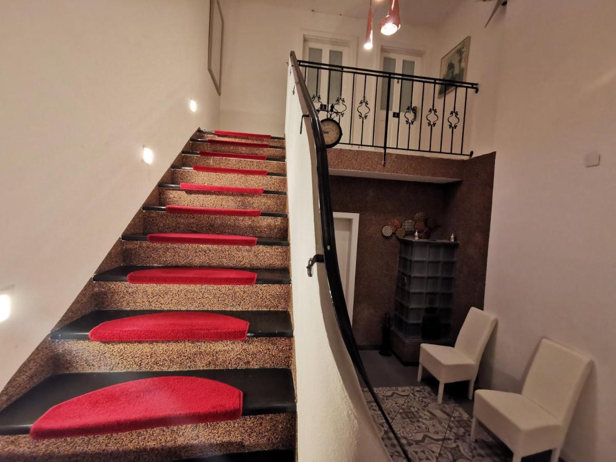Pension Foehrenhain Gerasdorf bei Wien Bagian luar foto